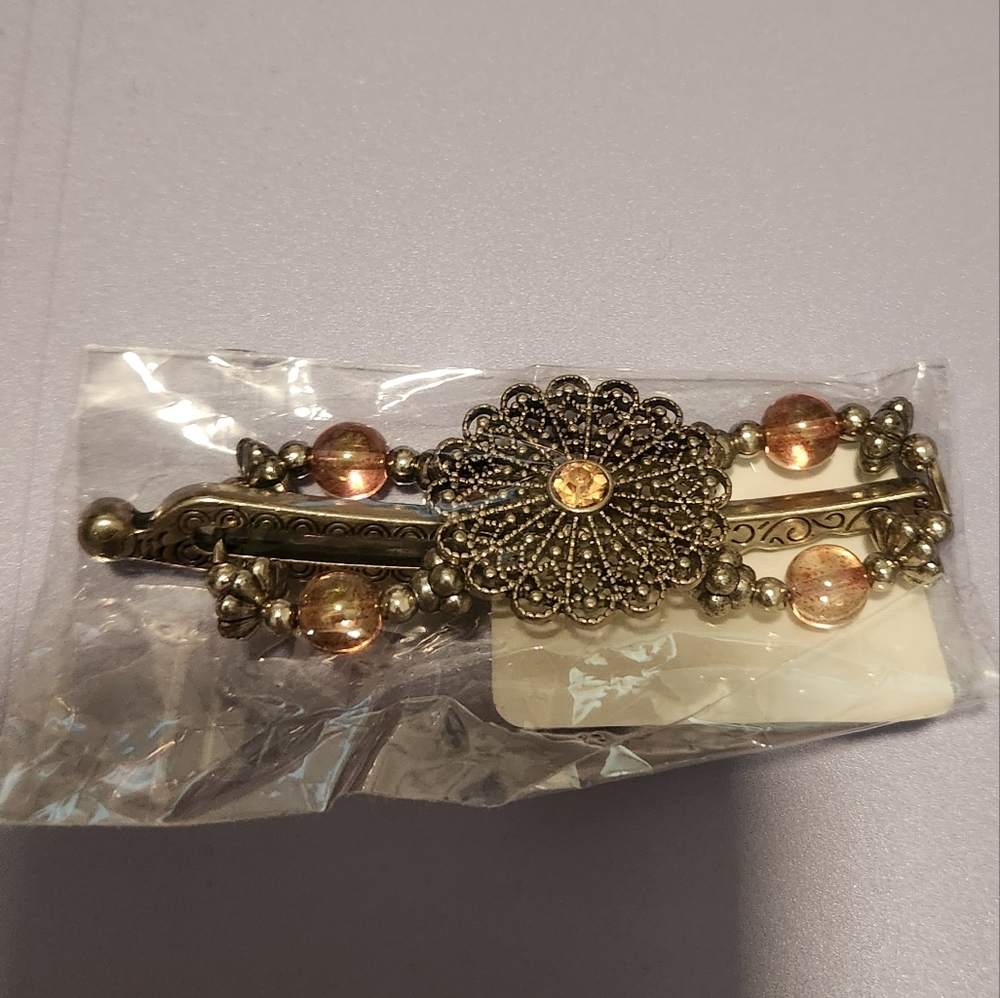 Lila Rose Silver and Tan Flexi Clip